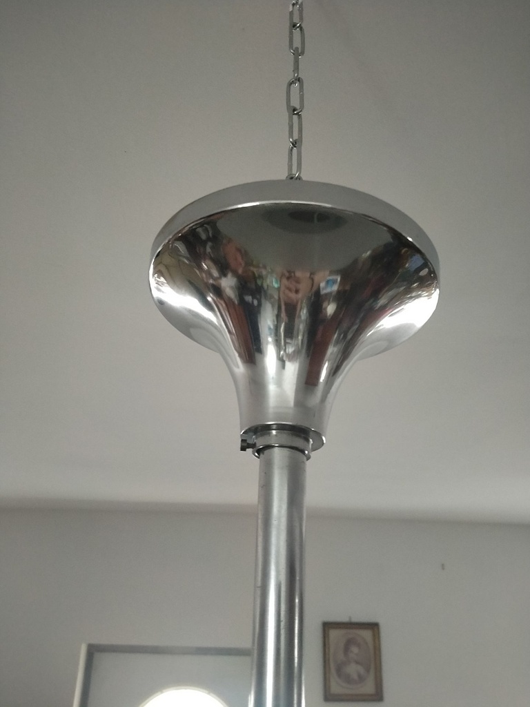 suspension-moderniste-coupole.jpg