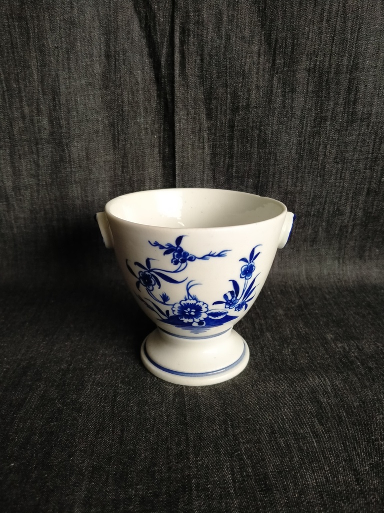 Sucrier en porcelaine de Tournai décor ronda 