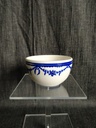 Pochon en porcelaine de Tournai décor Louis XVI