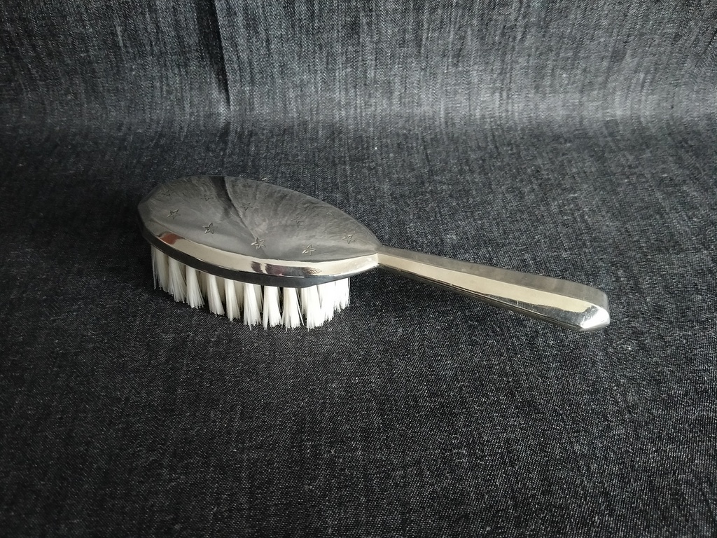 Brosse à cheveux pour enfant en métal argenté à décor d'étoiles 