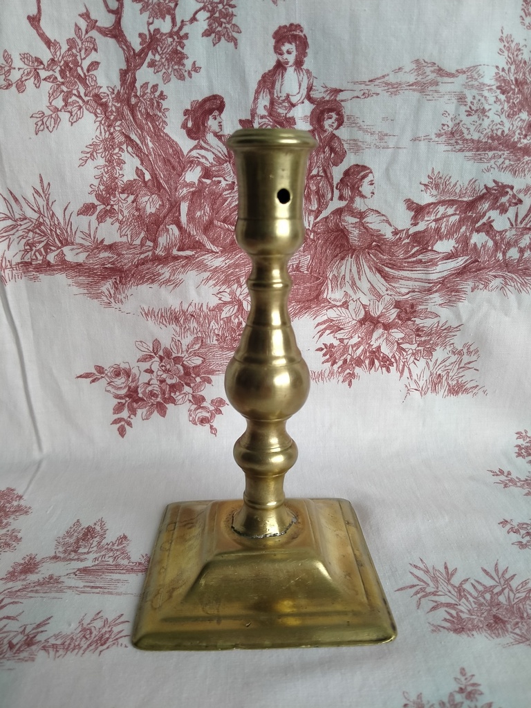 Flambeau en bronze / laiton XVIIe siècle Espagne 