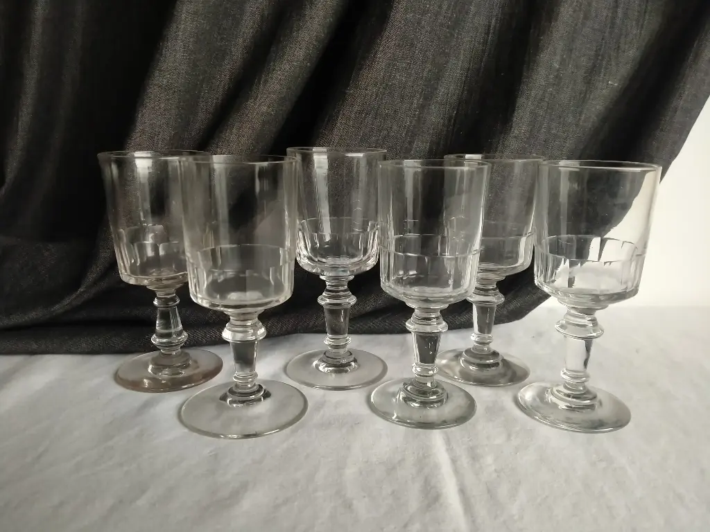 Série de 6 verres à vin rouge modèle mirabeau Baccarat XIXe siècle