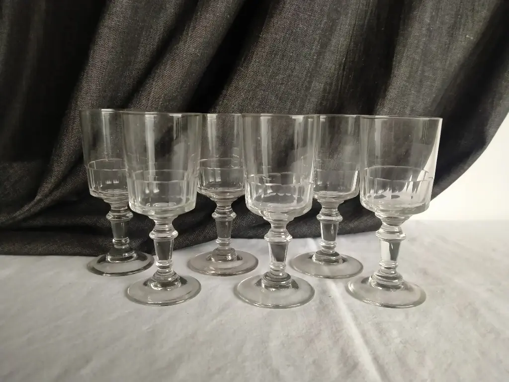 Série de 6 verres à porto modèle mirabeau Baccarat XIXe siècle 