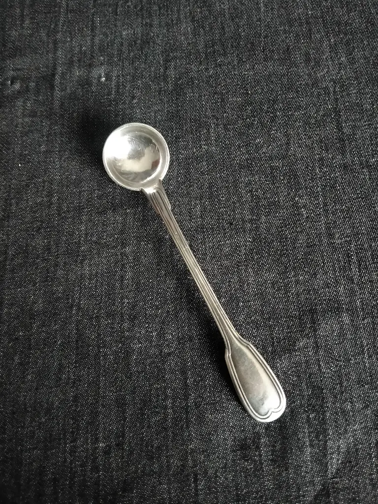 Cuillère à moutarde en métal argenté Christofle 