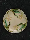 Assiette en barbotine Onnaing à décor de fleurs