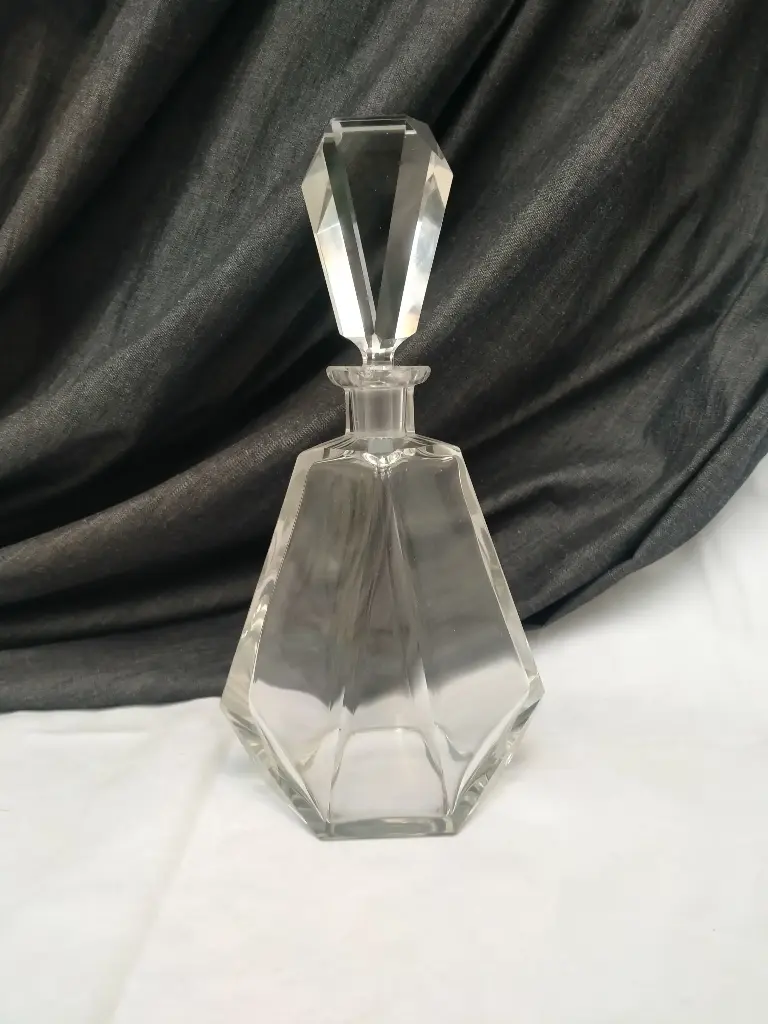 Carafe Art Déco en cristal taillé production Tchécoslovaque 