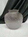 Vase boule Art Déco en verre dépoli 