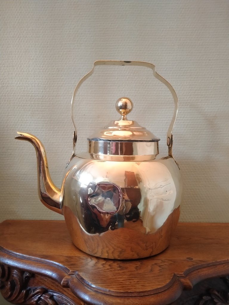 Bouilloire en laiton et cuivre, XVIIIe siècle