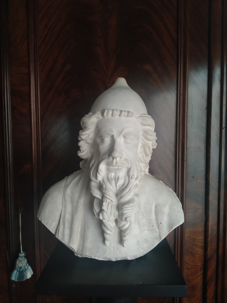 Plâtre d'atelier original signé B. Kinot représentant un Doge de Venise