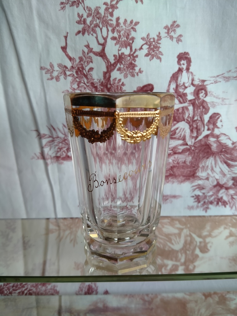 Verre en cristal et dorure "Bonsecours" dans le goût de Moser 