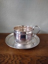 Tasse et sa sous tasse en métal argenté