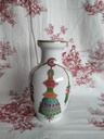 Vase en porcelaine de Paris décor par Pierre Frey collection tissue décor café Royale