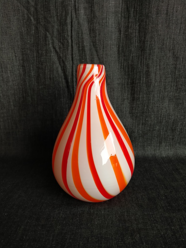 Vase Murano coloré rouge orange et blanc 