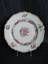 Assiette en porcelaine de Paris fin XIXe siècle décor de fleur 