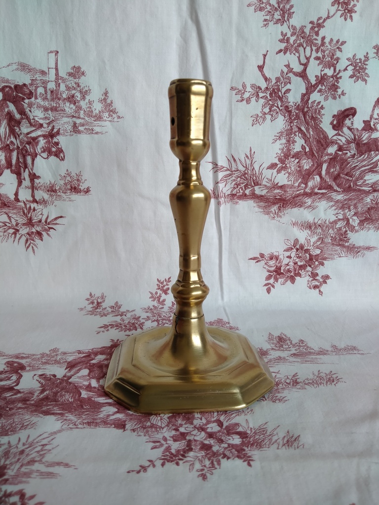 Flambeau en bronze / laiton Louis XIV début XVIIIe siècle 