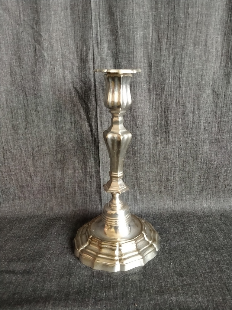 Flambeau en métal argenté XIXe siècle