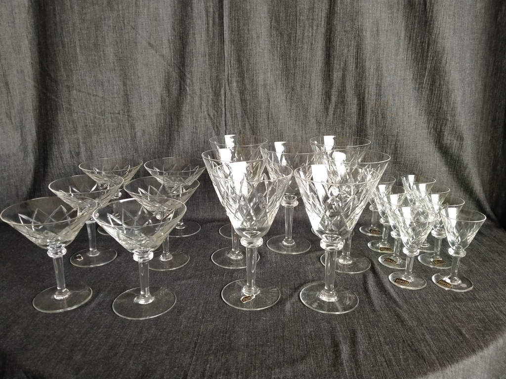 Service de verres en cristal de Boussu 