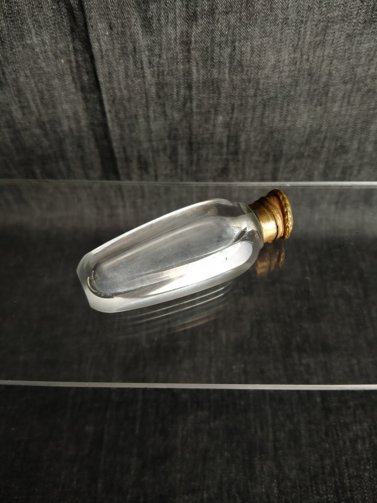 Flacon à sels en cristal XIXe siècle
