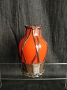 Petit vase en verre orange et monture en étain tressé 