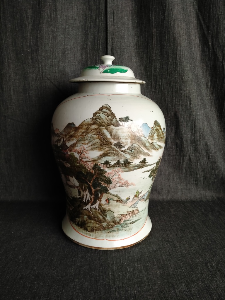 Chine - Potiche en porcelaine datant fin XIXe - début XXe siècle