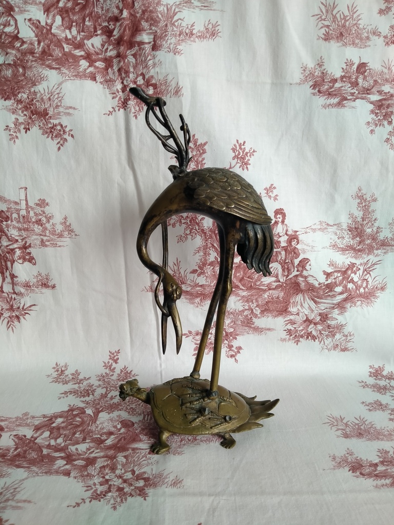 Japon - Grue sur une tortue sculpture en alliage de bronze XXe siècle