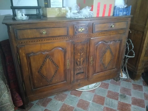 [A011] Buffet ou dresche datant de la fin du XVIIIe siècle 