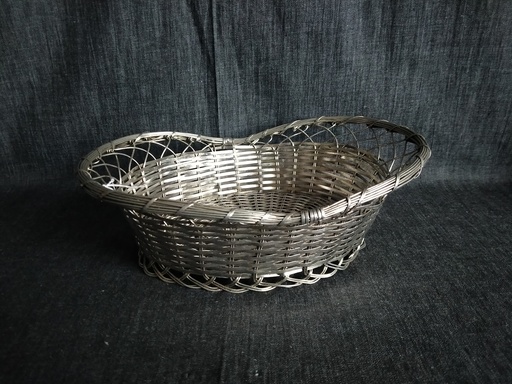 [23034/2] Corbeille à pain en métal argenté 