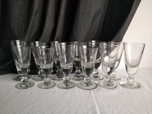 [23065/1] Série de 12 verres à absinthe XIXe siècle