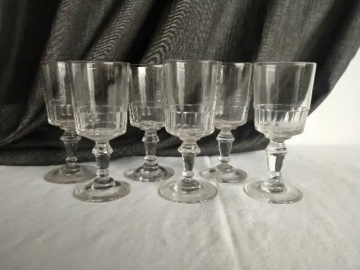 [A146] Série de 6 verres à vin blanc modèle mirabeau Baccarat XIXe siècle
