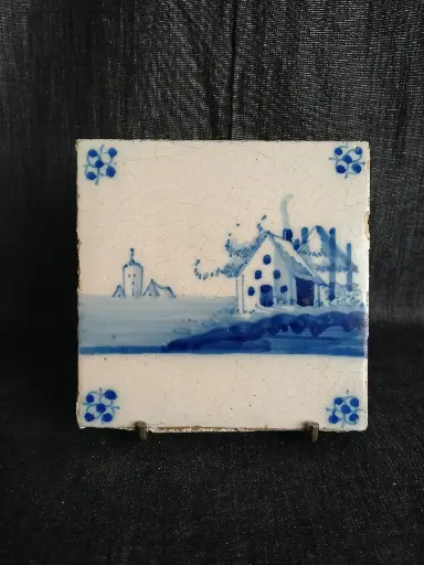 [26001(2)] Carreau en faïence de Delft datant du XVIIIe siècle décor bleu 