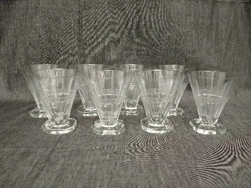 [26015] Série de 8 verres à eau conique Art Déco