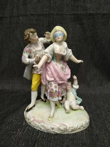 [26007/5] Groupe sculpté en porcelaine polychrome de Meissen XIXe siècle