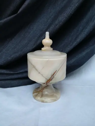 [26028/1] Bonbonnière en onyx