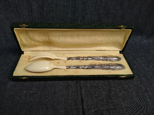 [26040] Couvert à salade argent fourré et os dans son coffret