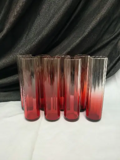 [26055] Série de 8 verres à cocktail ou Vodka en cristal rouge et transparent 