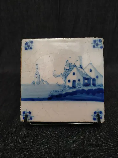 [26079/1(3)] Carreau en faïence de Delft datant du XVIIIe siècle décor bleu 