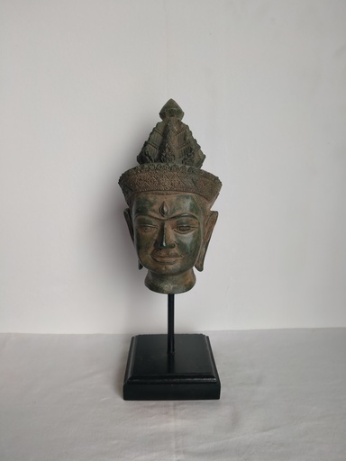 [A062] Bronze représentant une tête de Bouddha couronnée sur socle 
