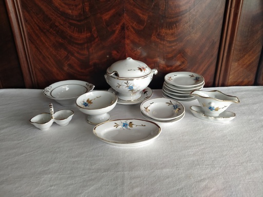 Assiette en faïence de l'Est décor à l'oeillet début XIXème - ANTIQU'ART