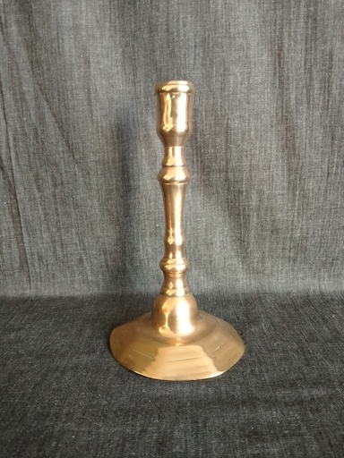 [25008] Flambeau bronze / laiton cuivré Louis XV, milieu XVIIIe siècle