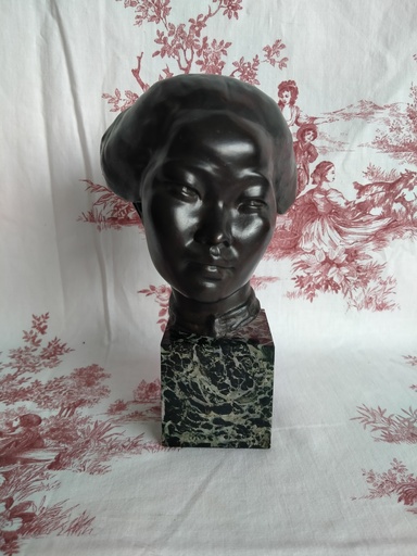[25039/3] Tête de femme vietnamienne en bronze d'après Charles Cordier