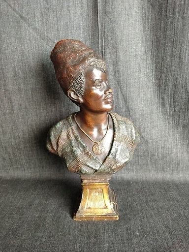 [25052] Buste en terre cuite polychrome représentant un homme orientaliste signée Friederich Goldschneider Vienne 