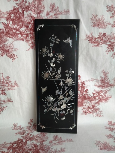 [25065] Panneau de bois laqué noir burgauté fin XIXe - début XXe siècle